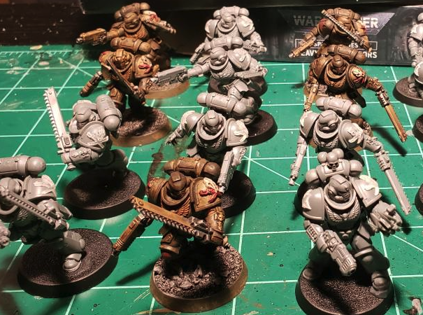 60x Sons of the Hunt - Small Convex Insignias (5mm)