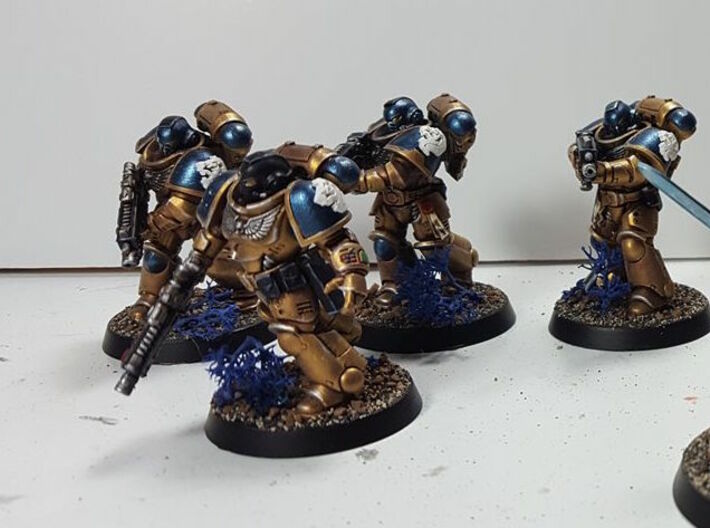 60x Roaring Lions : Shoulder Insignia pack 3d printed Courtesy of: Patrick Yarbrough